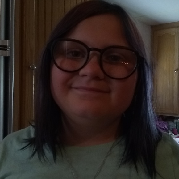 Meet your Posher, Sandi - Picture 1 of 1
